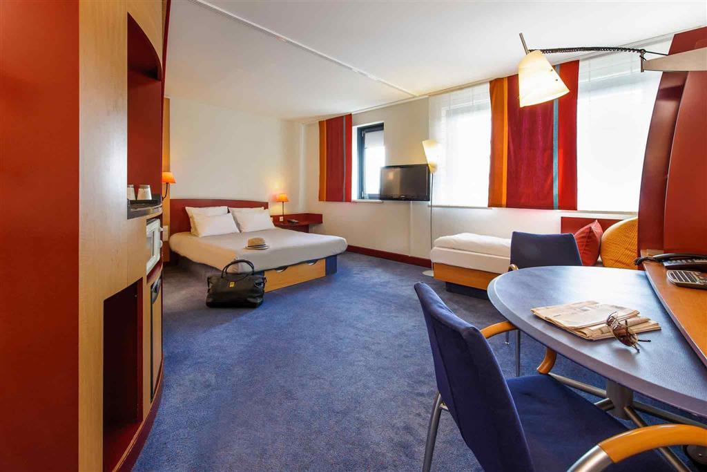 Novotel Potsdamer Platz 3*